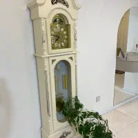 ساعت ایستاده در حد نو