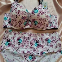 لباس زیر|لباس|بیرجند, |دیوار