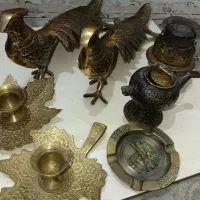 تعدادی وسایل عتیقه سیمرغ و۶عددسکه قدیمی