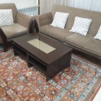 فروش مبلمان راحتی ۷ نفره با میز وسط و ۴ عدد عسلی|مبلمان خانگی و میز عسلی|تهران, زرکش|دیوار