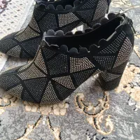 کفش مجلسی|کیف، کفش، کمربند|سامن, |دیوار