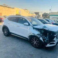 تصادفی توسان ۲۰۱۷ سفید|خودرو سواری و وانت|تهران, شهید فکوری|دیوار