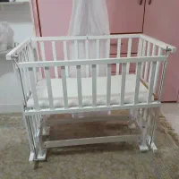 گهواره نوزاد کنار مادر (متحرک)