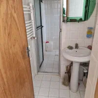 فروش یک باب واحد ۷۰ متری با حیاط اختصاصی