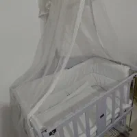 گهواره نوزاد|تخت و صندلی بچه|شاهینشهر, شهرک مطهری|دیوار