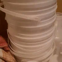 ۱۰ عدد دبه نو|ظروف نگهدارنده، پلاستیکی، یک‌بارمصرف|اراک, |دیوار