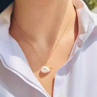 آویز گردنبند طلای ۱۸ عیار طرح ماهنگ|جواهرات|تهران, قزل قلعه|دیوار