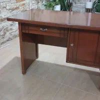 میز چوبی