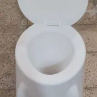 توالت فرنگی دور بسته