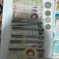 تعدادی سکه واسکناس فروشی