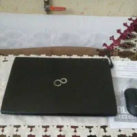 لپ تاپ اورجینال با شارژر و موس موجود میباشد