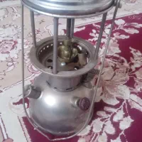 چراغ توری،قدیمی با یک ترازو قدیمی