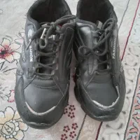 کفش کتونی سایز ۳۲