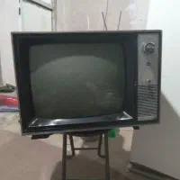 تلویزیون عتیقه|کلکسیون اشیاء عتیقه|تویسرکان, |دیوار