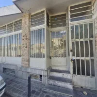 دو-دهنه-مغازه-بر-عمان-سامانی