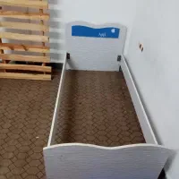 تخت و کمد و ویترین