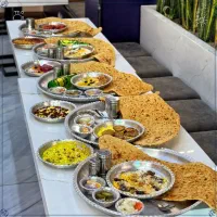 استخدام کمک آشپز صبحانه زن آشپز