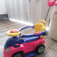 ماشین بچگانه دسته دار