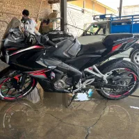 باجاج پالس ار اس rs 200
