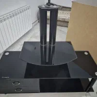 میزتلویزیون شیشه ای