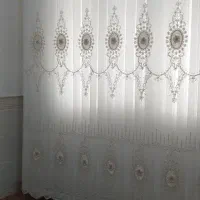 پرده پذیرایی سلطنتی حریر فلت گل برجسته نو