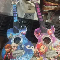 دو تا گیتار بچگانه