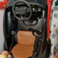 ماشین شارژی زیبا در حد نو|اسباببازی بچه|مراغه, |دیوار