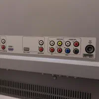 تلویزیون LCD فیلیپس ۴۲ اصلی سالم و کم کارکرد|تلویزیون و پروژکتور|تهران, دروس|دیوار