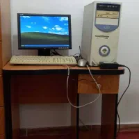 مانیتور و کیس و کیبورد