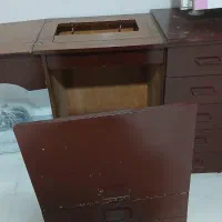 میز و صندلی  چرخ خیاطی