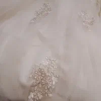 لباس عروس هرکس واسه کرایه یافروش خواست|لباس|اشکذر, |دیوار