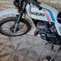 سوزکی ۱۲۵ TS