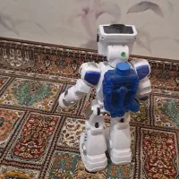 ربات آبی
