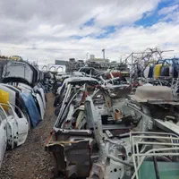 لوازم بدنه دست دوم اتومبیل ایرانی و خارجی|قطعات یدکی و لوازم جانبی|خمینی‌شهر, |دیوار