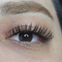 خدمات اکستنشن مژه و لیفت ابرو مژه و کاشت‌مژه|خدمات آرایشگری و زیبایی|قم, لسانی|دیوار
