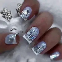 آموزش کاشت ناخن