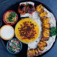 نیازمندهمکار خانم آشنا به کارهای رستوران