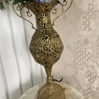 میز و گلدان برنزی خیلی سنگین و طرف میوه ایستاده|مبلمان خانگی و میز عسلی|تبریز, |دیوار