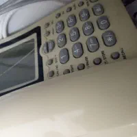 خط تلفن ثابت