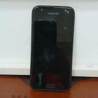 سامسونگ A3 پرو مشکی رنگ شهران شمالی