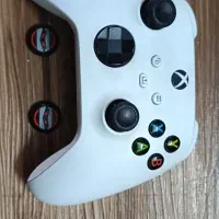 دسته ایکس باکس سری اس به همراه پایه شارژر