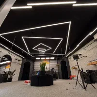 اجاره مغازه با دکور لوکس به قیمت فوقالعاده