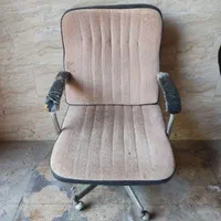 صندلی اداری قدیمی دالکی