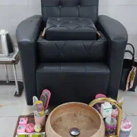 لوازم آرایشگاه تخت و صندلی آیینه