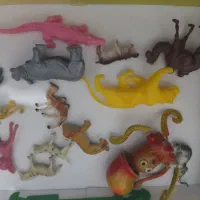 عروسک سگ باپوست طبیعی|اسباب‌‌بازی|بهار, |دیوار