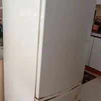 یخچال کم جا کاملا سالم