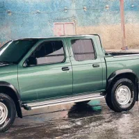 نیسان پیکاپ مدل ۸۱ عروسک