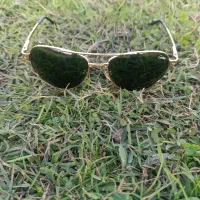 عینک آفتابی طرح Cartier