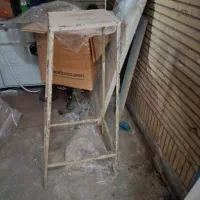 چهارپایه اهنی