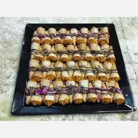 حلوا و خرمای مجلسی با زعفران اصل تازه‌پز و خوش‌عطر|خدمات پذیرایی، مراسم|باقرشهر, |دیوار